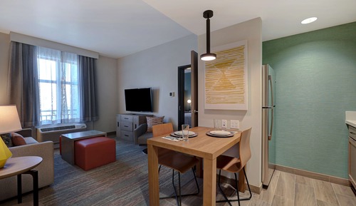 Suite, 1 King Bed, Accessible (Roll-In Shower)