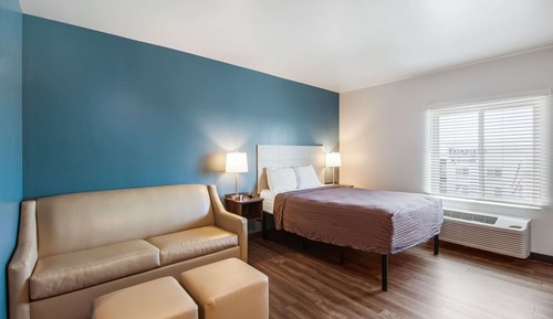 Room, 1 Queen Bed, Accessible, Non Smoking (Accessible Tub)