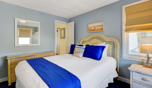 Two Bedrooms with Queen and Full Beds