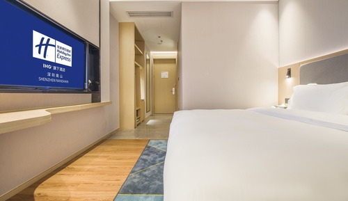 Room, 1 King Bed, Accessible