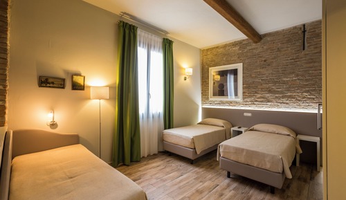 Triple Room