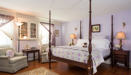 Catherine Caldwell, Luxury Room, Jetted Tub