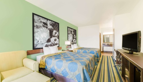 Suite, 2 Bedrooms, Non Smoking (2 Queen Beds)