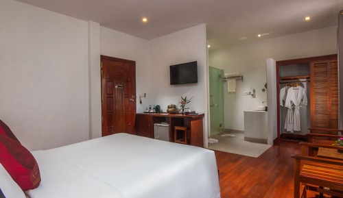 Super Deluxe Balcony Room