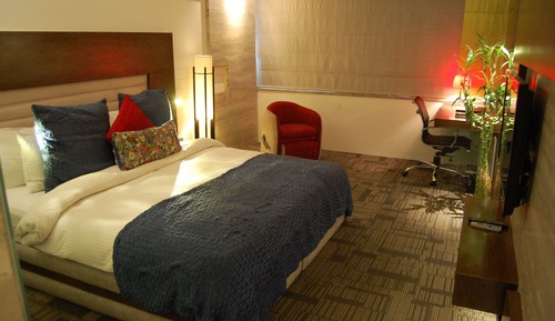 Suite, 1 King Bed