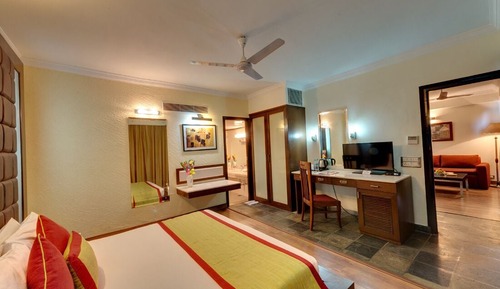 Suite room