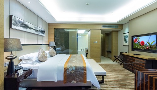 Deluxe Queen Room