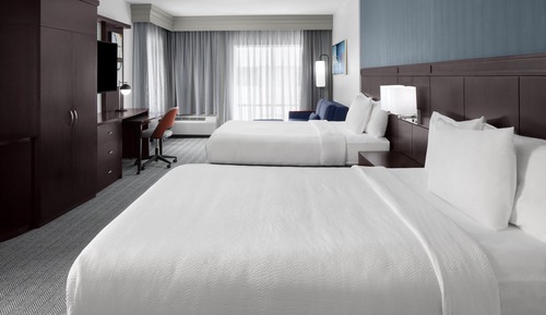 Room, 2 Queen Beds (Hearing Accessible)