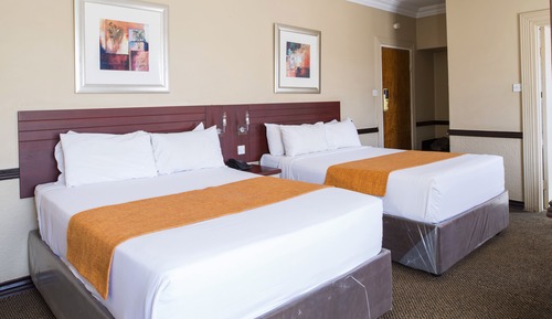 Standard Twin Room 