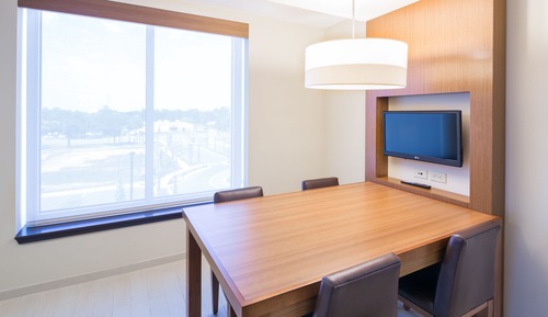 Suite, 1 King Bed