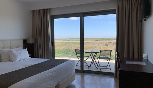 Superior Panoramic Countryside (2 adults and 1 child)