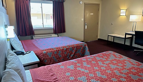 Deluxe Suite, Multiple Beds, Non Smoking, Kitchenette