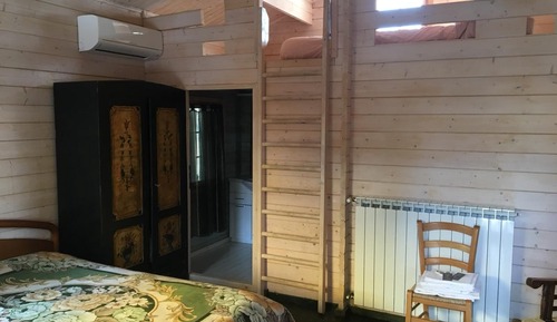 Family Studio, Annex Building