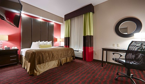 Suite, 1 King Bed, Non Smoking, Kitchenette (with Sofabed)
