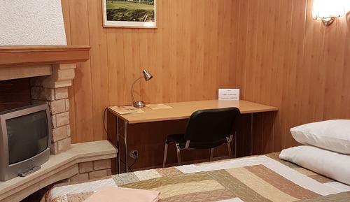 Economy Room, Shared Bathroom