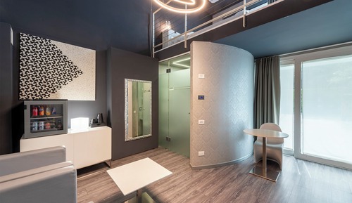 Junior Suite, Jetted Tub, Annex Building