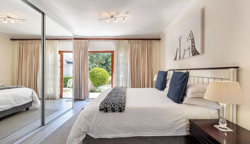 Superior King/Twin Room