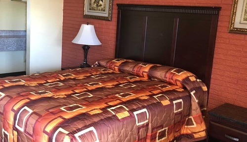 Standard Room, 1 Queen Bed, Non Smoking