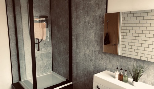 Standard Suite, Ensuite (Sleeps 4)