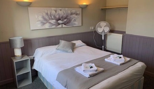 Standard Double Room, Ensuite