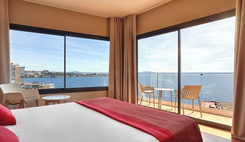 Double Room with Balcony and Front Sea View