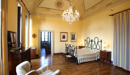 Suite, Garden View