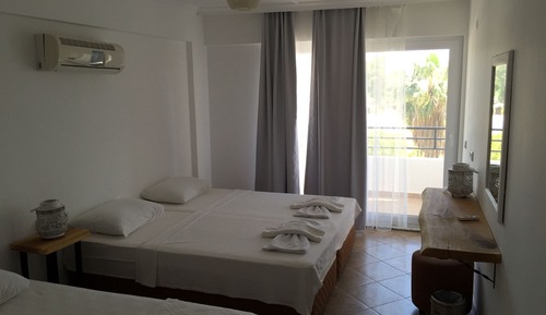 Basic Triple Room