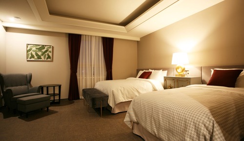 Deluxe Family Twin Room