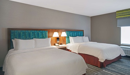 Room, 2 Queen Beds, Accessible, Bathtub (Mobility & Hearing)