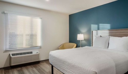 Standard Room, 1 Queen Bed, Non Smoking