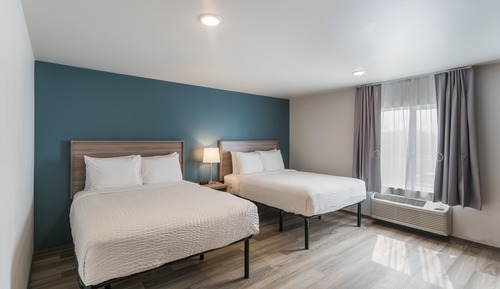Room, 2 Queen Beds, Accessible, Non Smoking (Accessible Tub)