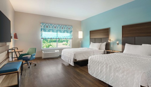 Room, 2 Queen Beds, Accessible, Bathtub