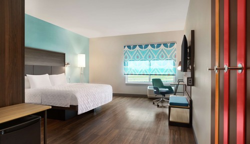 Room, 1 King Bed, Accessible, Bathtub