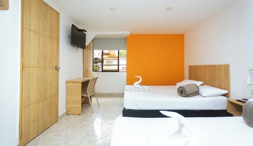 Standard Quadruple Room, 2 Double Beds, Air conditioning