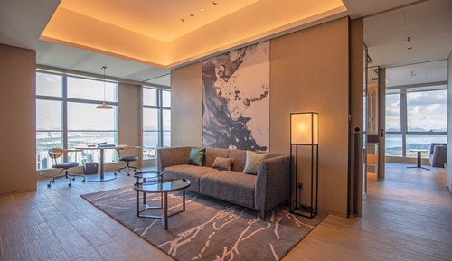 Suite, 1 King Bed, Bay View (Renaissance)