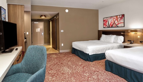Room, 2 Queen Beds, Accessible (Roll-In Shower)