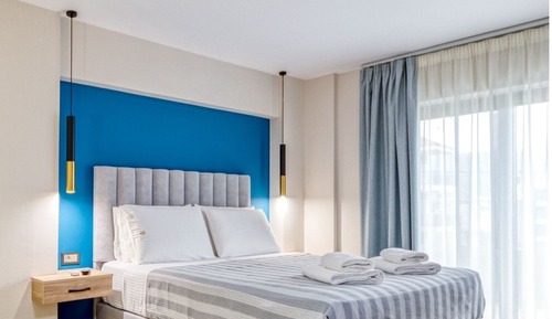 Suite (Split Level)