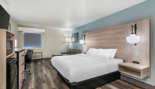 Standard Room, 1 King Bed, Non Smoking