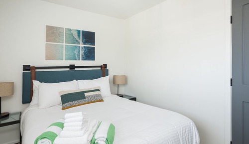 Oceanview Queen Suite 303