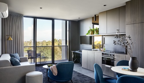 Superior Two Bedroom Apartment - Lakeview - Interconnecting