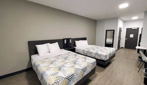 Deluxe Room, 2 Queen Beds, Non Smoking, Kitchenette