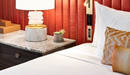 Fairmont Gold, Room, 1 King Bed