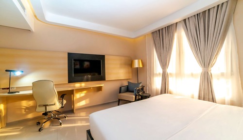 Superior Suite, 1 King Bed, Non Smoking
