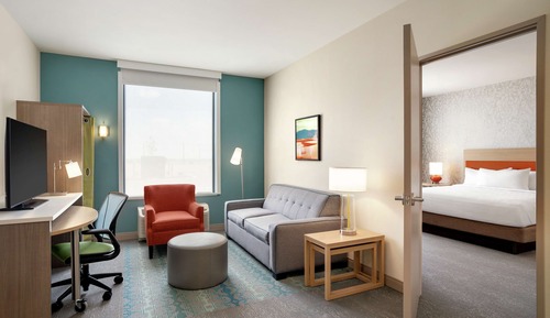 Suite, 1 Queen Bed, Accessible, Bathtub (Mobility & Hearing)