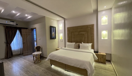 Deluxe Single Room