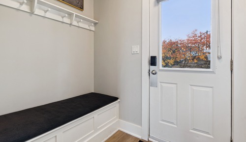 Premium Townhome, 2 Bedrooms (112 Rivergrass - Pet Friendly)