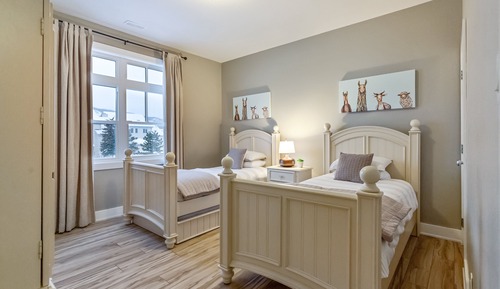 Premium Townhome, 2 Bedrooms (217 Rivergrass - Pet Friendly)
