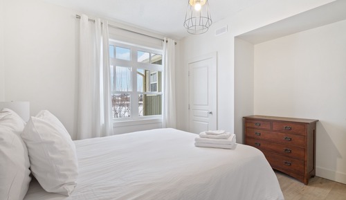 Premium Townhome, 3 Bedrooms (204 Rivergrass - Pet Friendly)