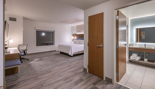 Premium Room, 1 King Bed