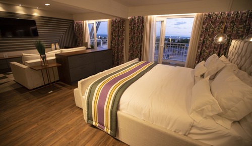 South Diamond Semi Presidential Suite